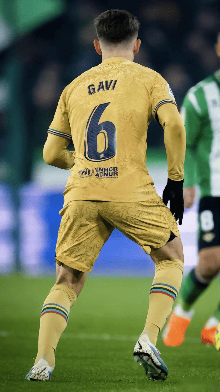 JIUYOU体育-关于赛前突围战来临；比利亚雷亚尔围绕欧联伤情更新；球迷炸锅；资深球员宣示担当的信息